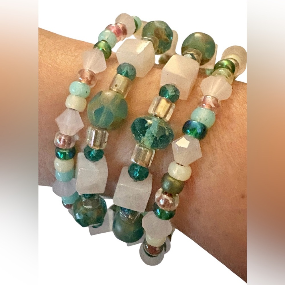 Rose Quartz, Czech Glass, and Crystal Beaded Wrap Bracelet. - Picture 7 of 7